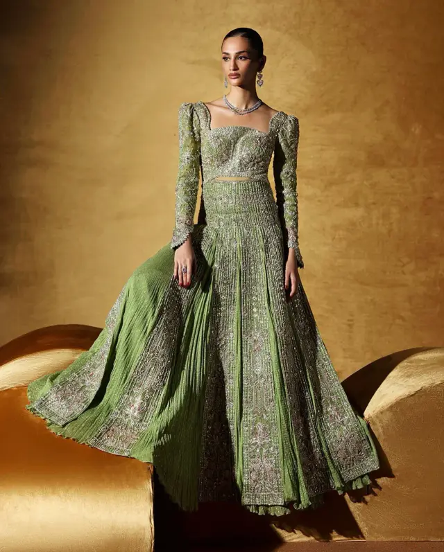 Celvère Soraya-inspired Pakistani formal, full front view