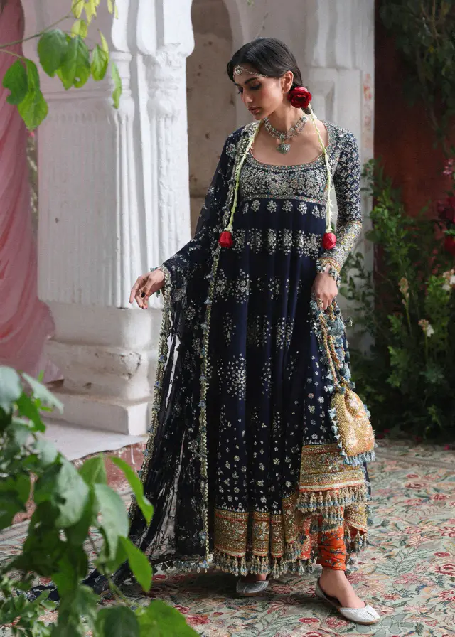 Hussain Rehar – Nain Tara formal replica, full front view