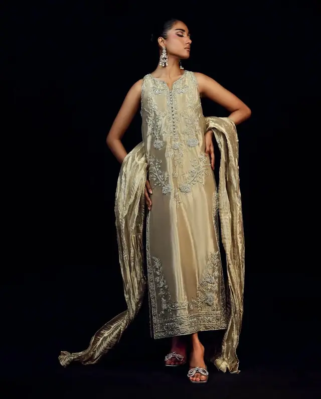 Ayesha Somaya - Ayra full-length primary view
