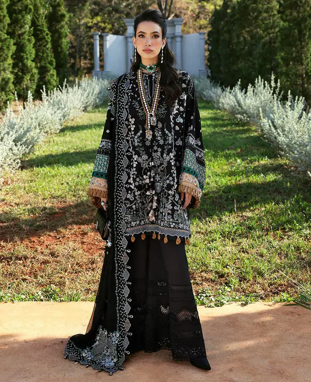 D6-B - Talia luxury lawn full-length primary view