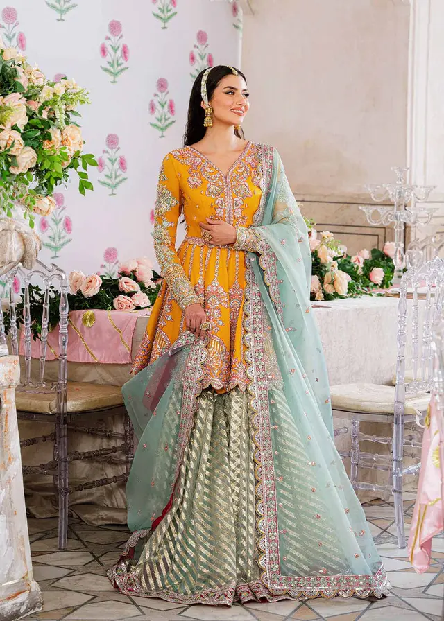 Dilaab U-1502 full-length primary view