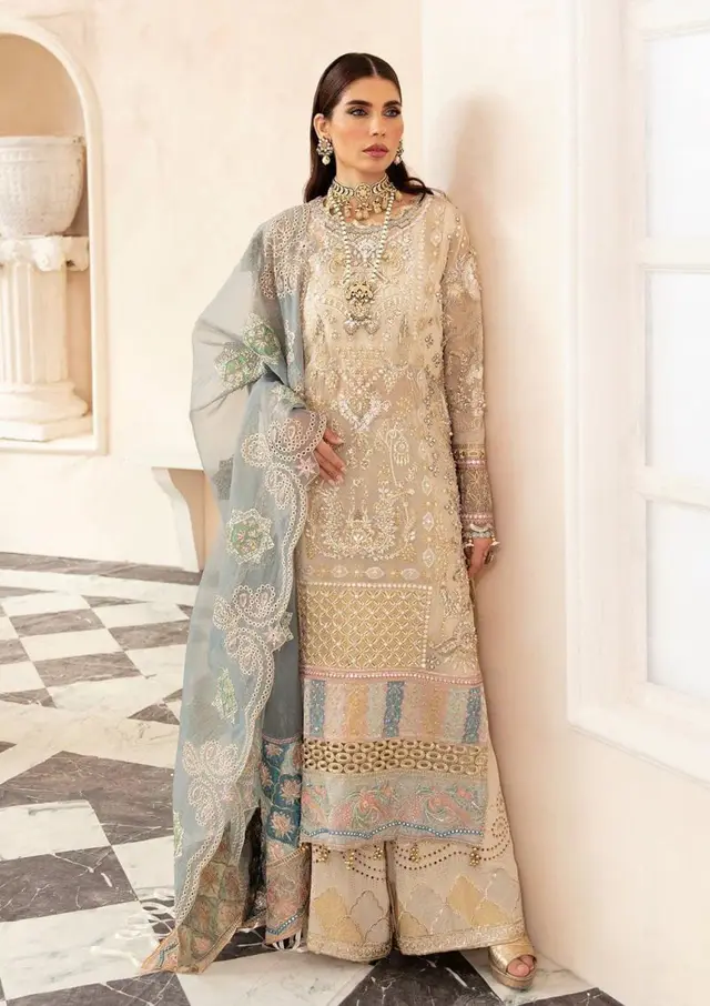 ELAF Hayat - ECH 02 full-length primary view