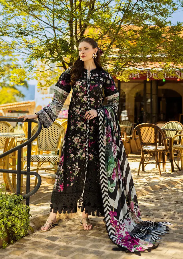 Belleza luxury lawn full-length primary view