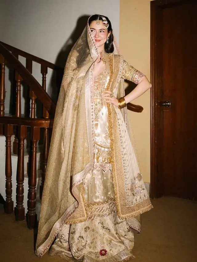Faiza Samee full-length primary view
