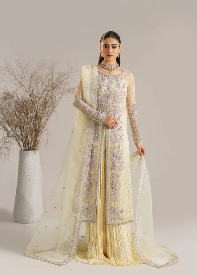 Gulbadan U-1522 full-length primary view