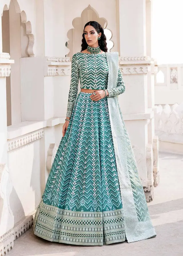 Gulrukh U-1516 full-length primary view