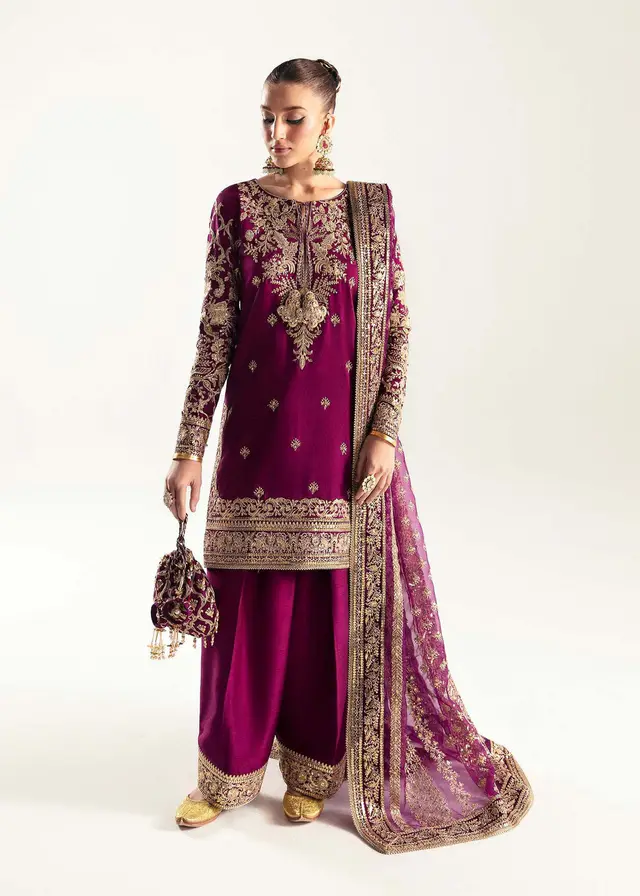 Hania full-length primary view