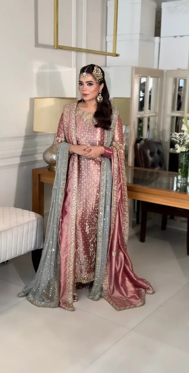 HS-06 dusty rose lamé formal ensemble with silver-grey kaamdani dupatta, full-length front view
