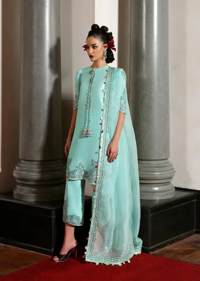 Hussain Rehar – Mynt formal replica, full front view
