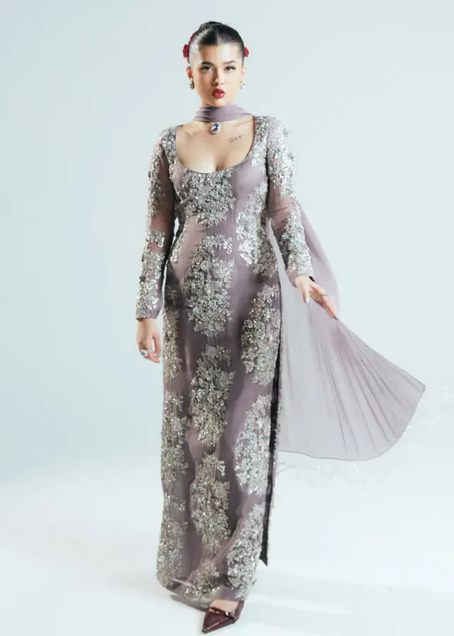 Hussain Rehar – Mystic formal replica, full front view