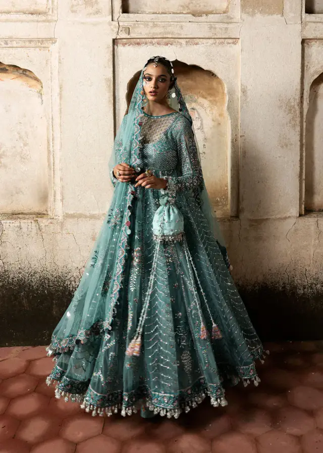 Hussain Rehar – Nagma bridal replica, full front view