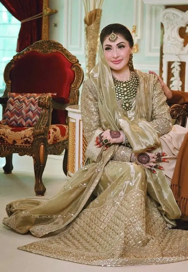 Iqbal Hussain - Maryam Nawaz full-length primary view