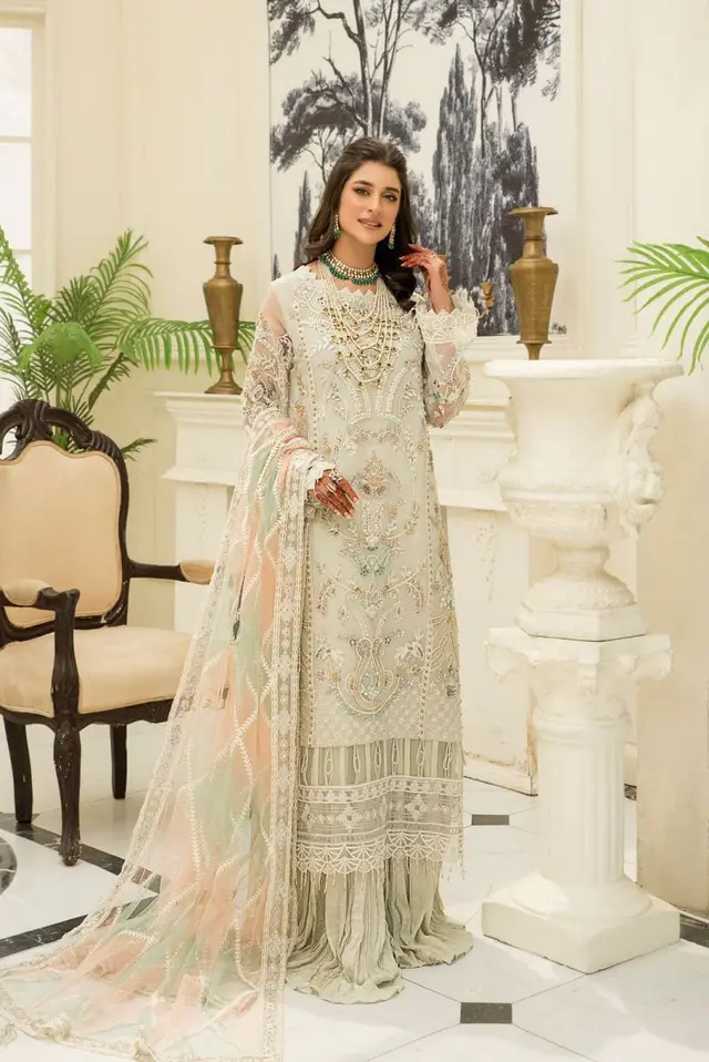 Irtiqa Ali full-length primary view