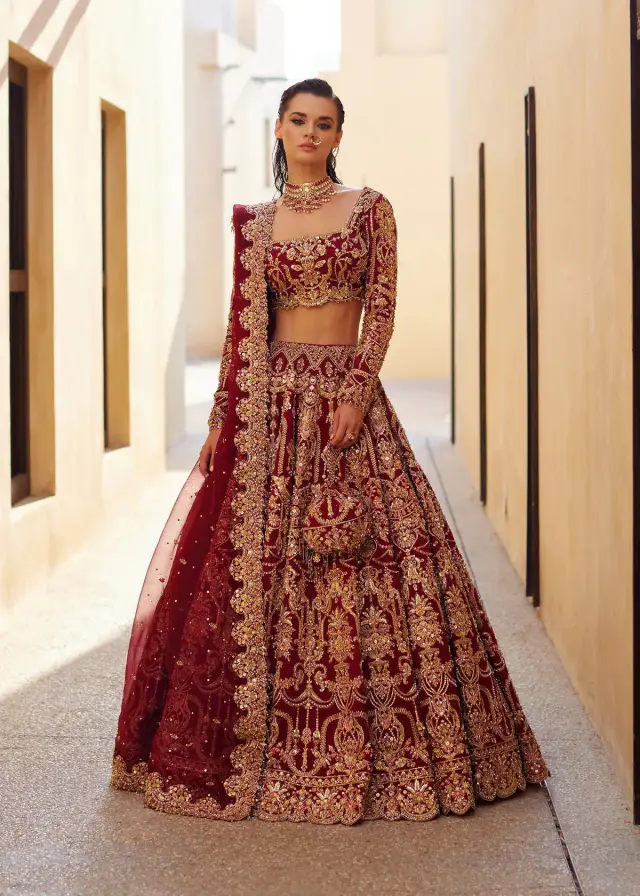 Kanwal Malik - Zarwa full-length primary view