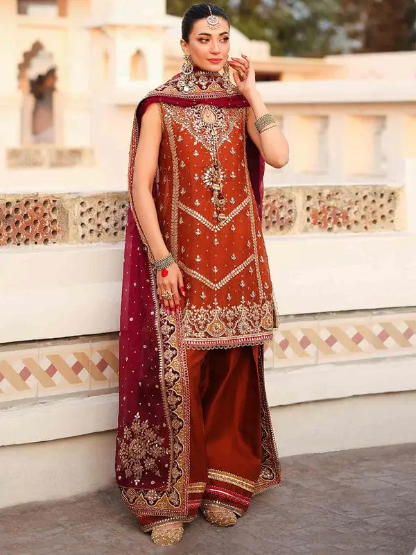 MariaB - Noor Jahan full-length primary view