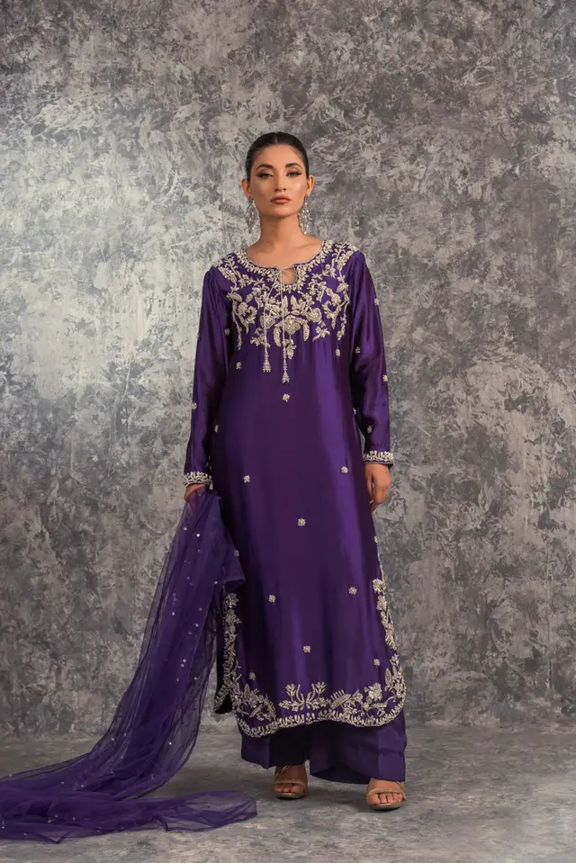 Miral full-length primary view