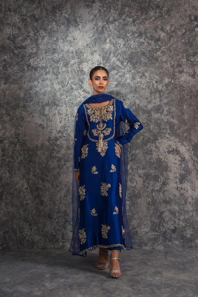 Miral full-length primary view