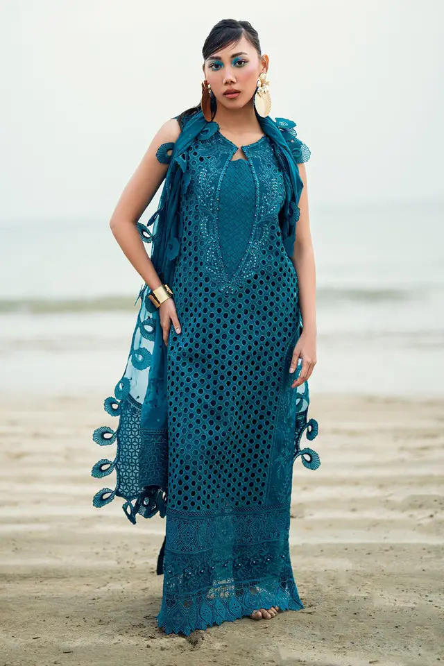 Chiffon Ensemble luxury lawn full-length primary view