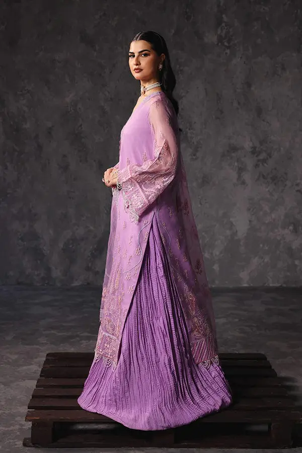 Noor-e-Hunar full-length primary view