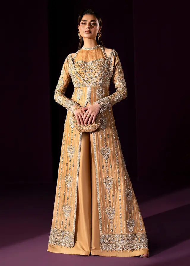 Oriana full-length primary view