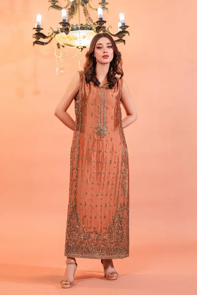 Rust Jasper Q2 full-length primary view