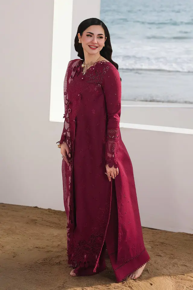 Nelam luxury lawn full-length primary view