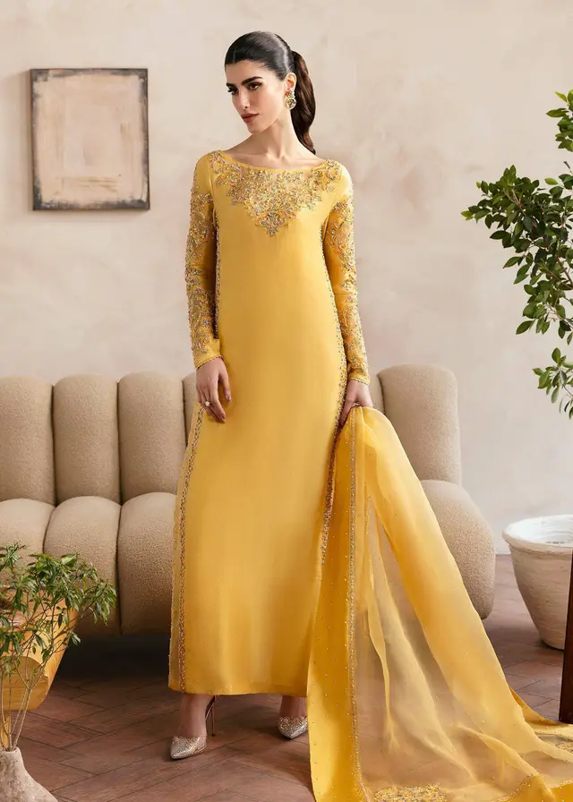 Saesha full-length primary view