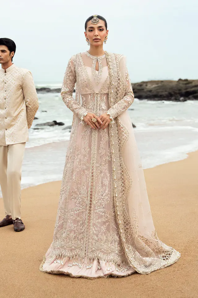 Shahnoor full-length primary view