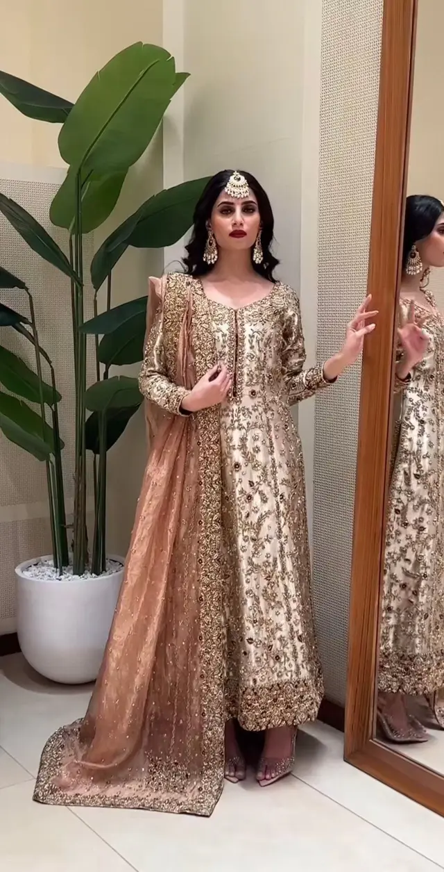 Shakeels by Zeeshan Danish - Dilruba full-length primary view