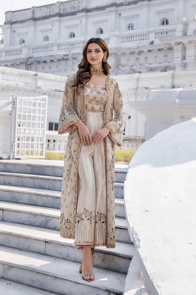 Shazia Kiyani - Shano full-length primary view