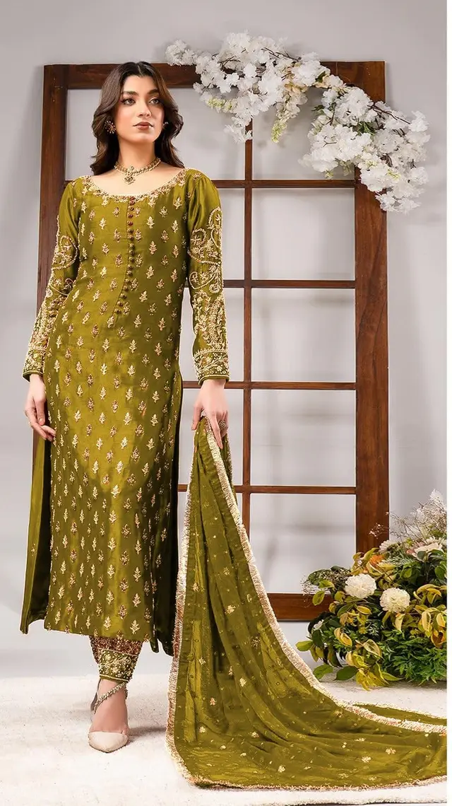 Tangerine - Green full-length primary view