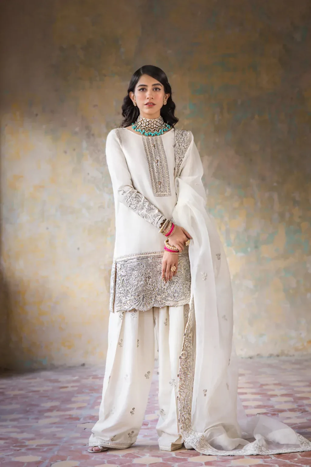 Erum Khan – Hoorain – full outfit view