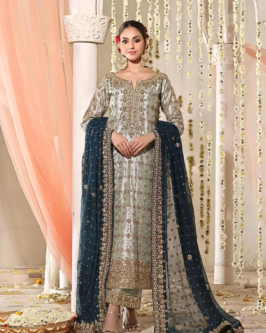 Haris Shakeel - Mahnoor - full outfit view
