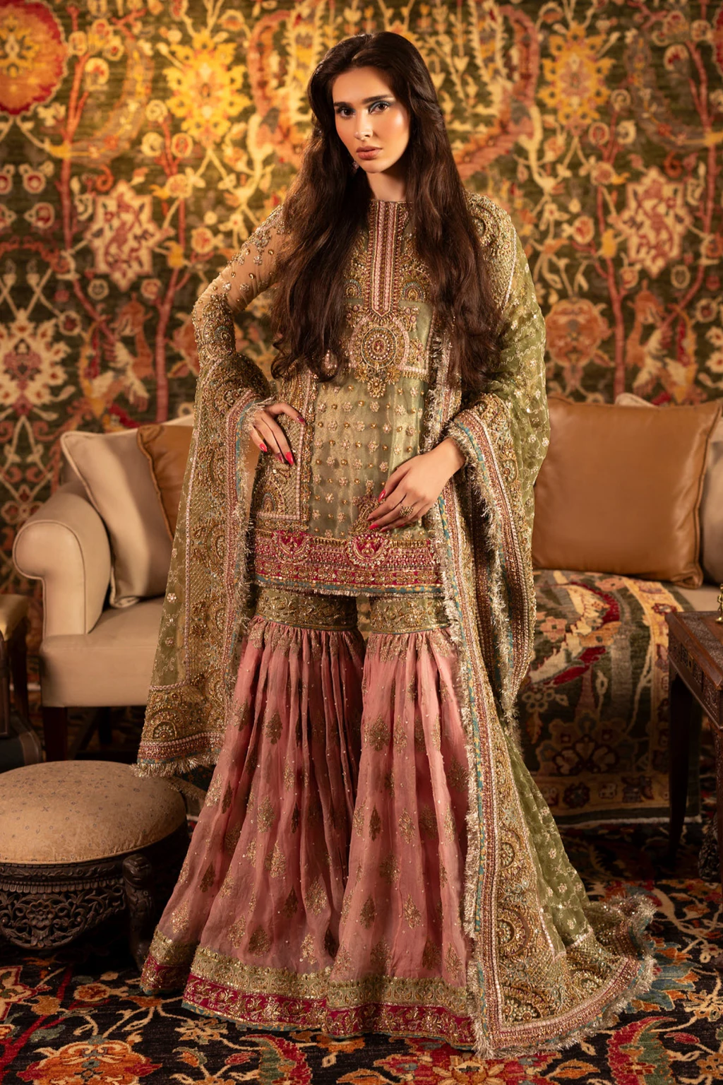 HSY - Parizaad — outfit view 1