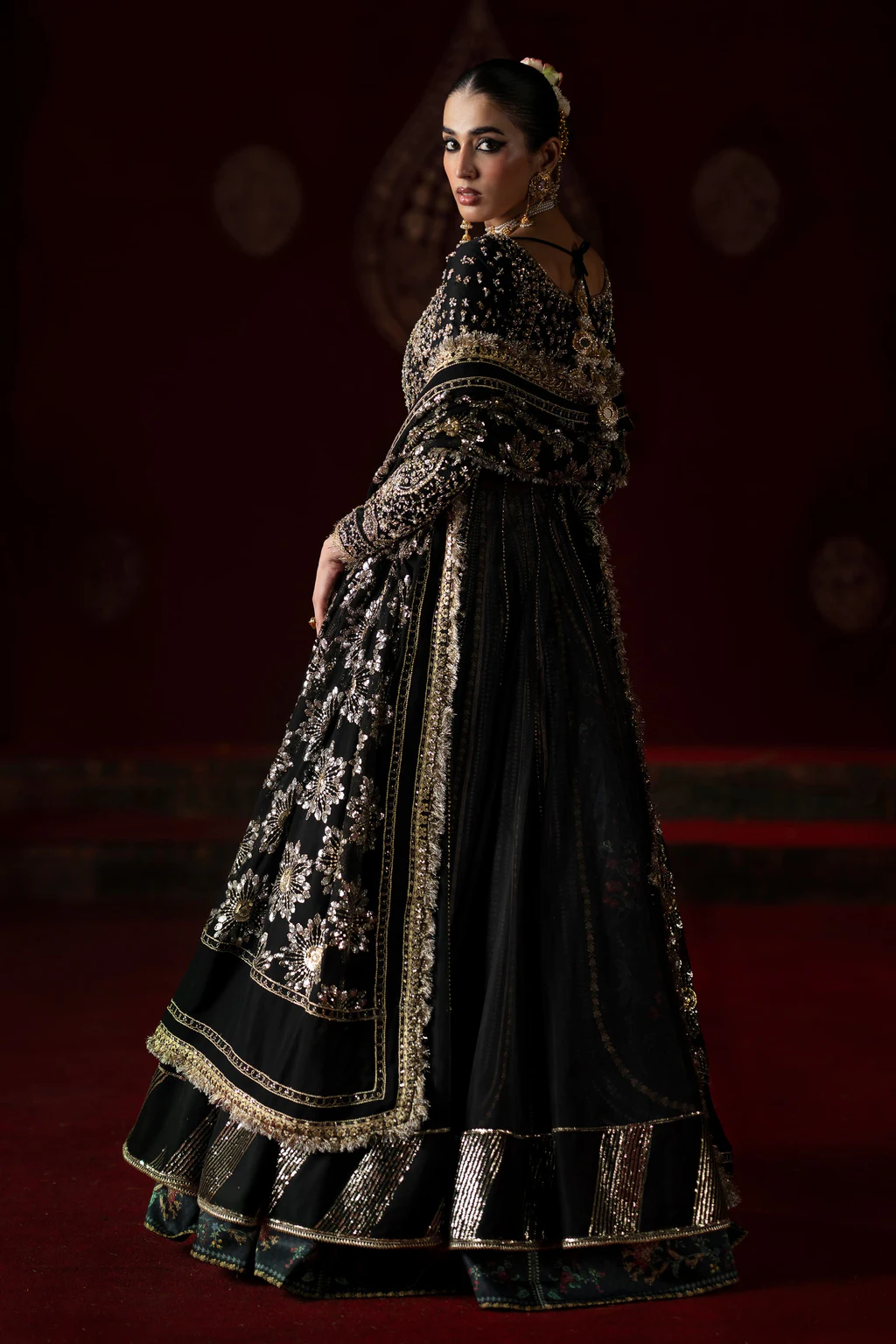 Saad Bin Shahzad – Amal – full outfit view