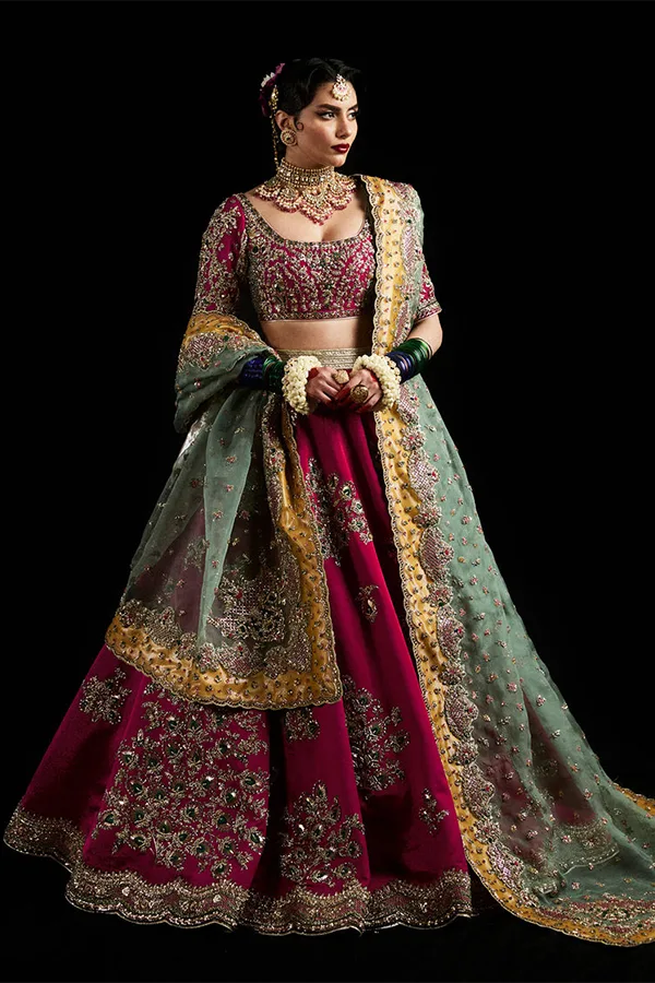 Hussain Rehar – Laal bridal dress, full front view
