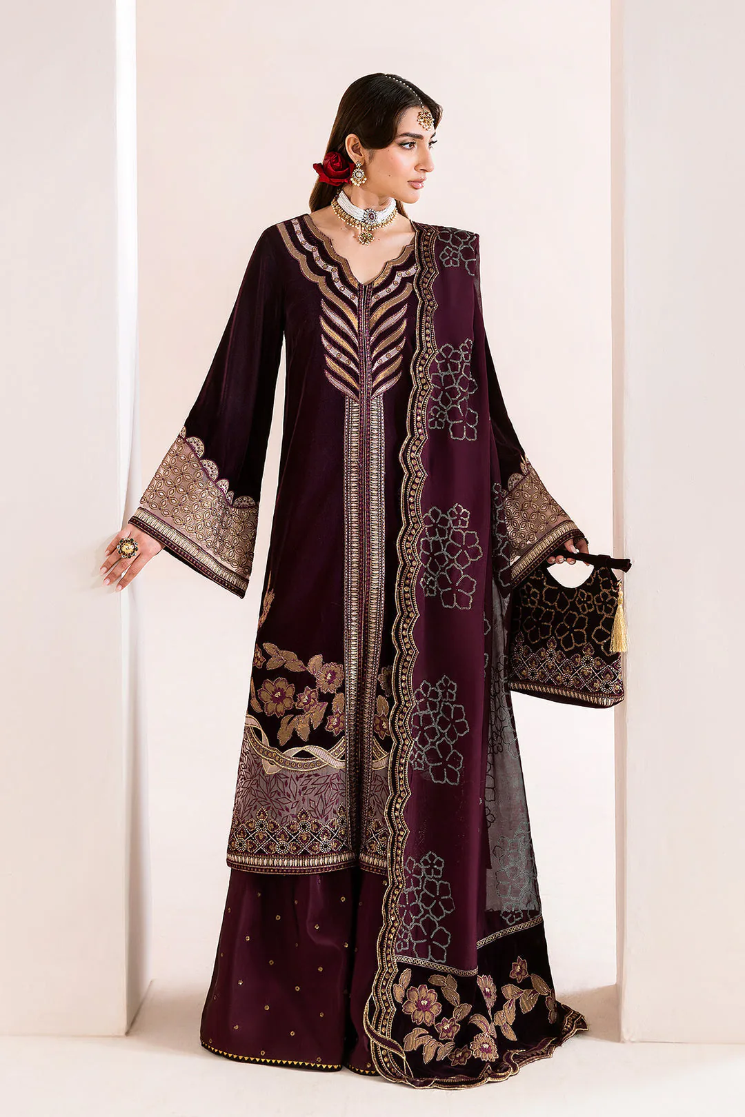 Alizeh – Mehree – full outfit view