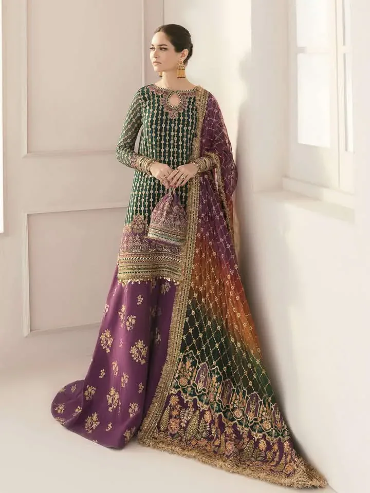 Baroque – Chantelle BQU-CH11-D06 in green and magenta purple – full outfit view