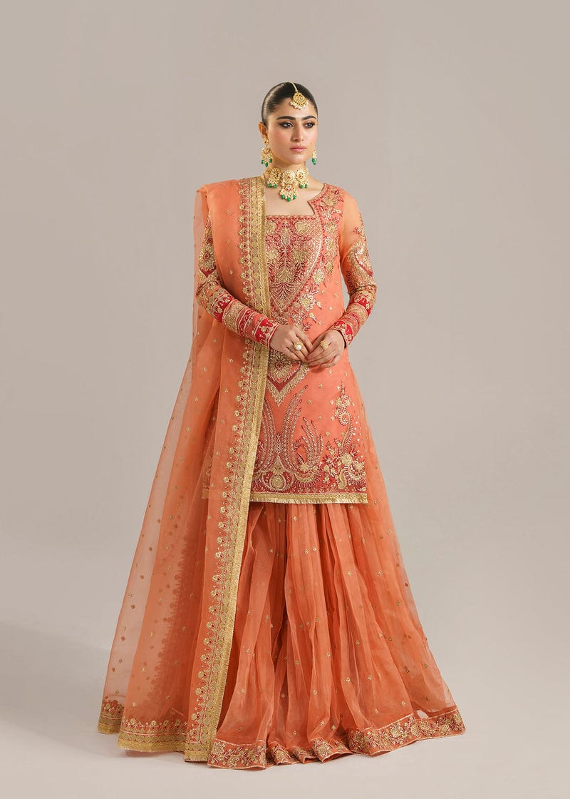 Begum Bano U-1533 full-length primary view
