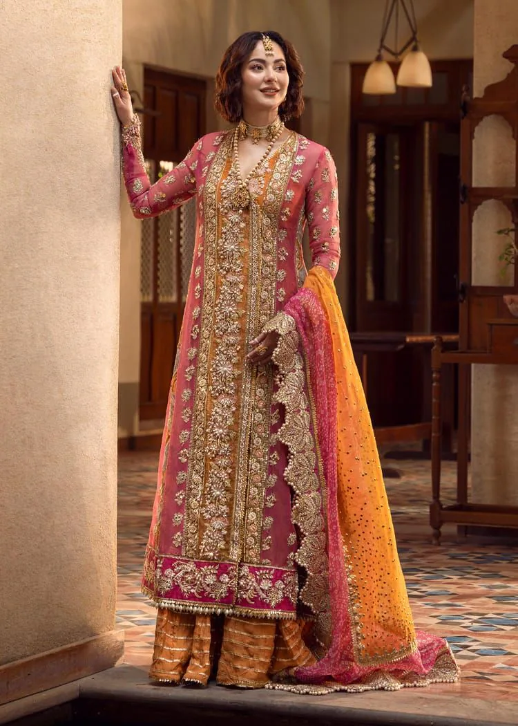 Crimson – Mehndi Galore – full outfit view