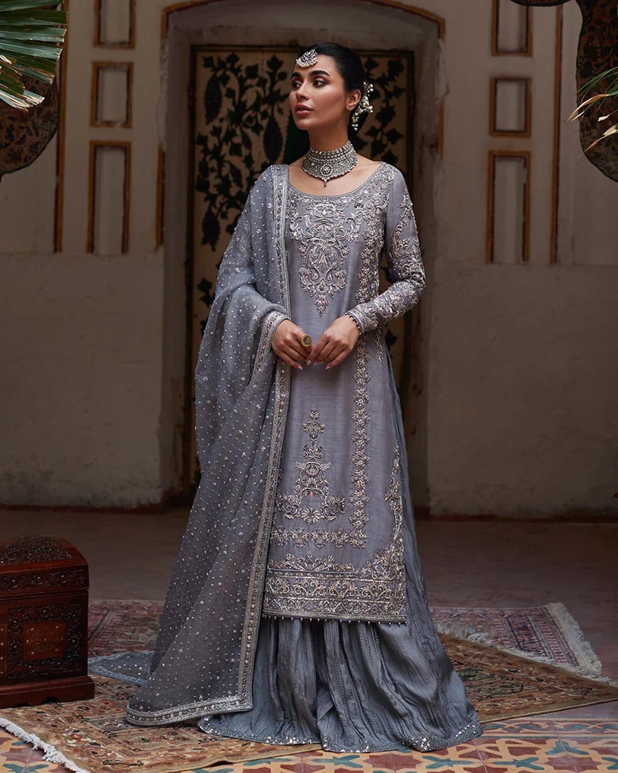 Faiza saqlain - Dila full-length primary view