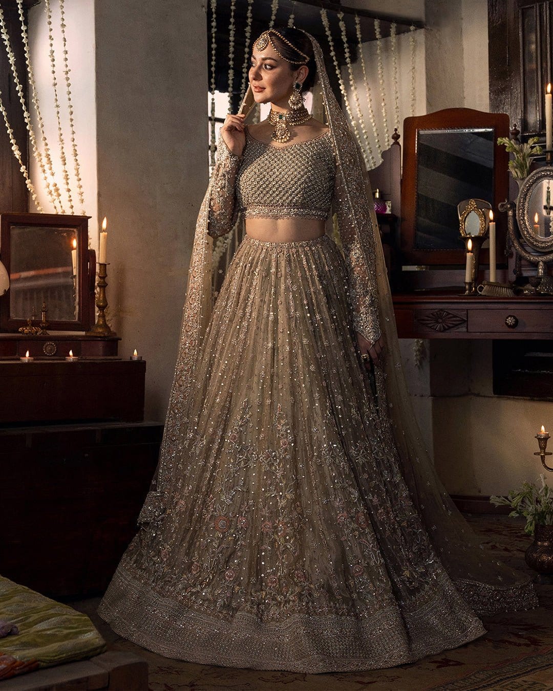 Faiza Saqlain - Mah full-length primary view