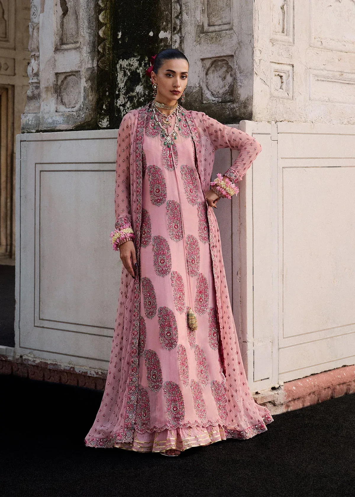 Farah Talib Aziz – Havena — full outfit view