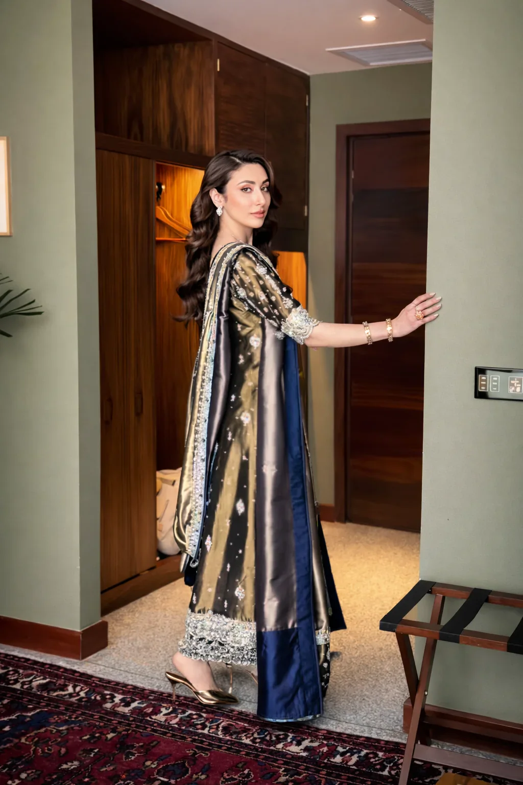 Haris Shakeel - Wajeeha - full outfit view