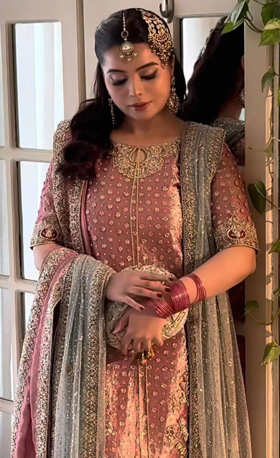 Haris Shakeel - Iqra (2 Dupattas) - full outfit view