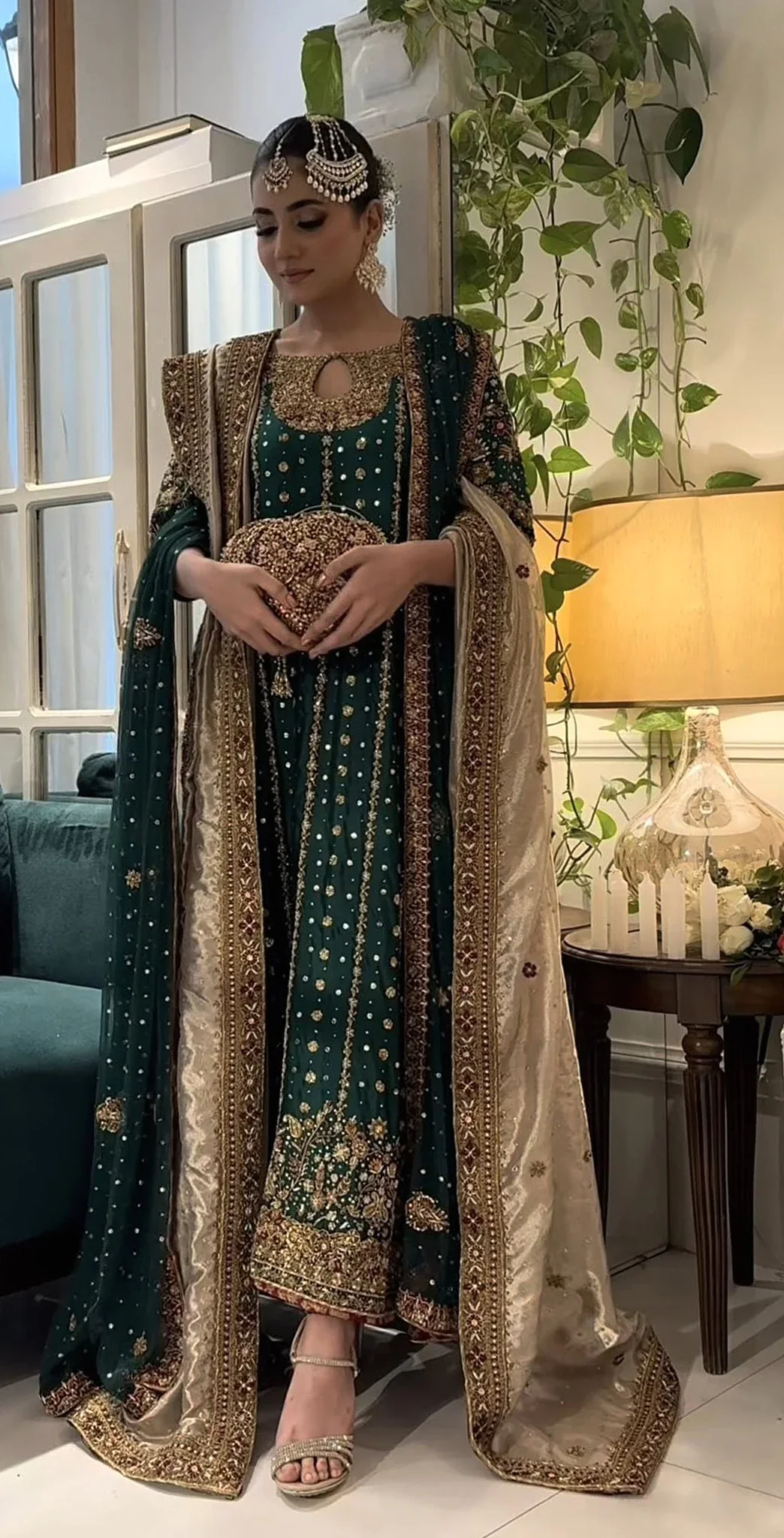 Haris Shakeel - Mehru - full outfit view