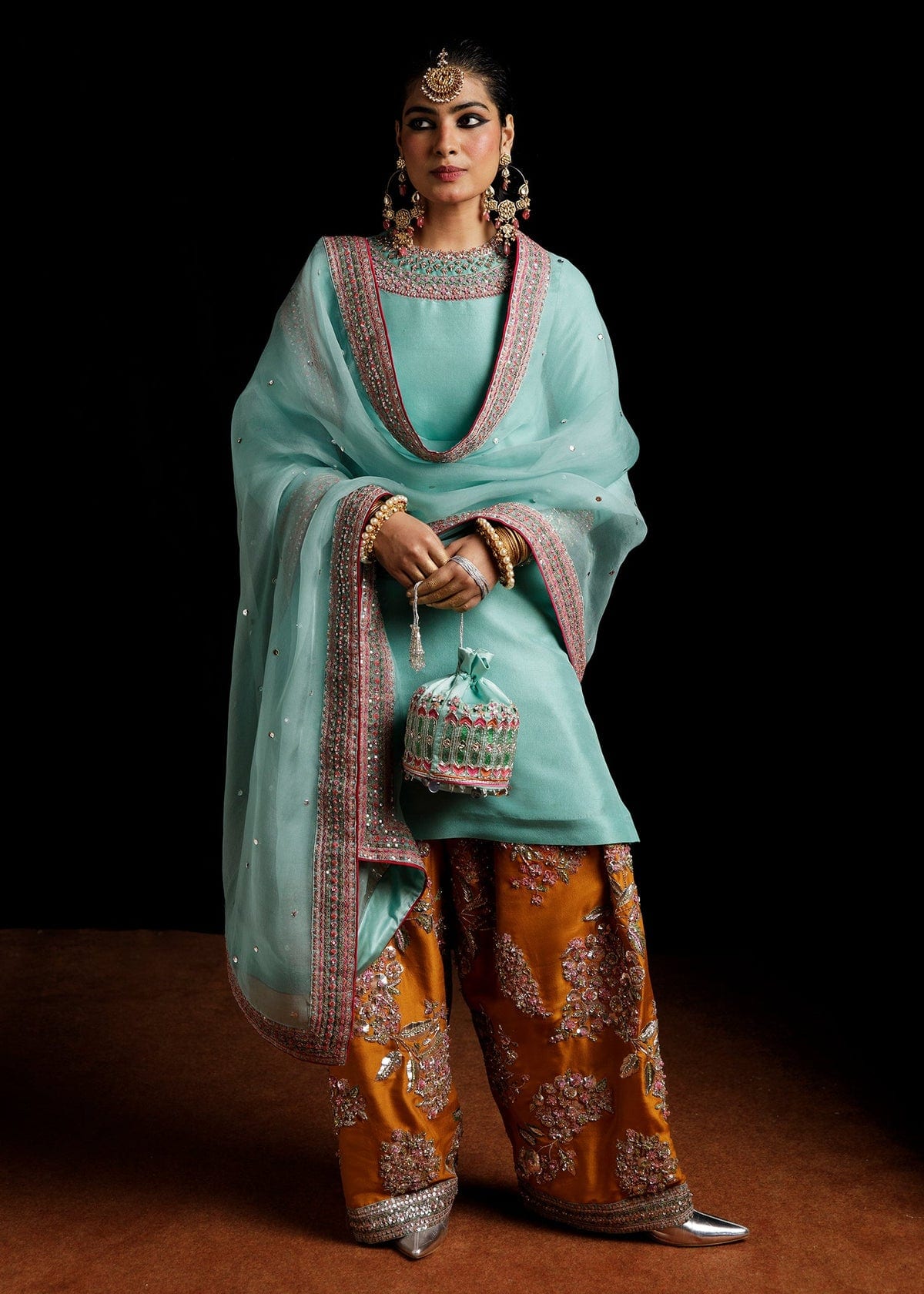 Hussain Rehar - Maya full-length primary view