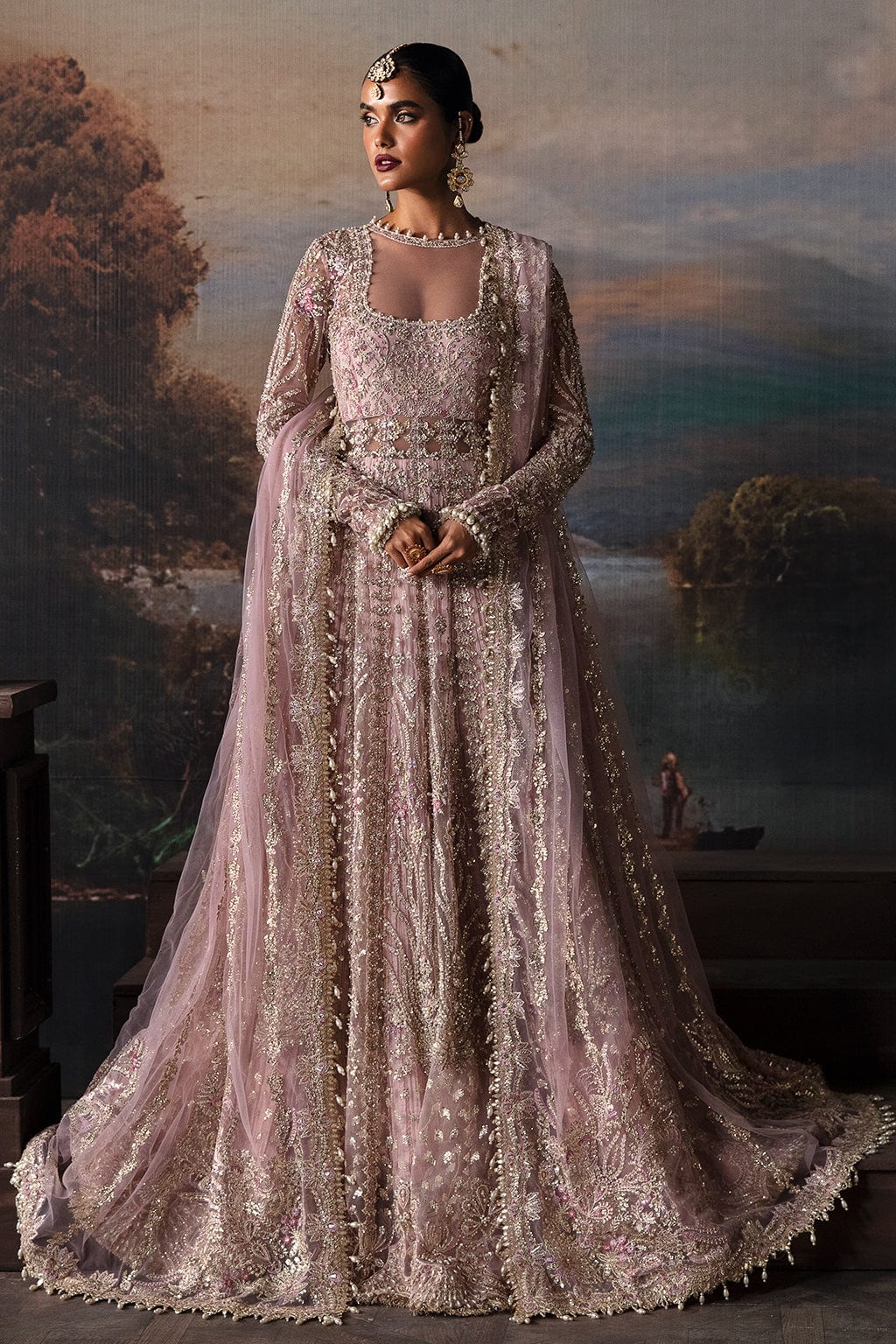 Isabella full-length primary view