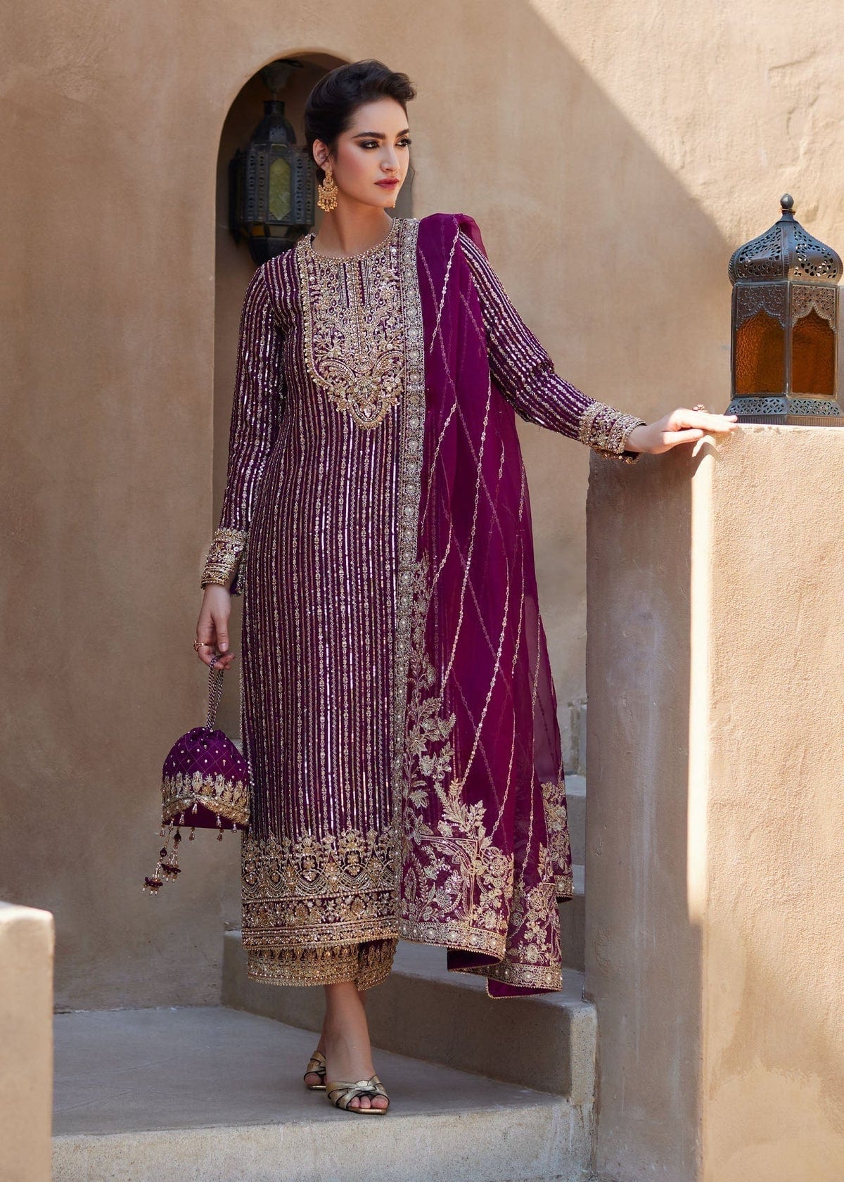 Kanwal Malik - Amara full-length primary view