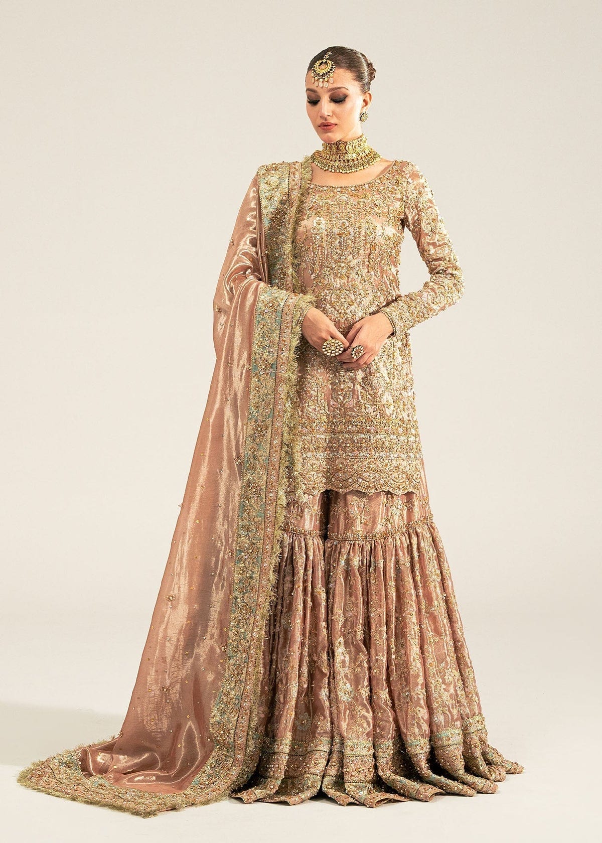 Kanwal Malik - Meeram full-length primary view